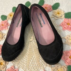 skechers relaxed fit slip on shoes, Black, 8